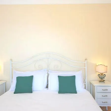 Cozy Erno - Family Big Garden Pool Villa